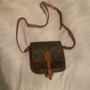✨AUTHENTIC LOUIS VUITTON CARTOUCHIERE PM✨